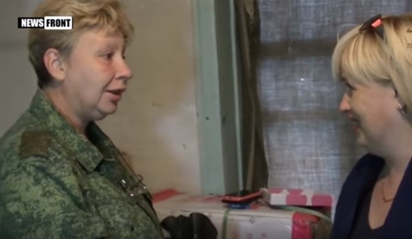Горловские боевики получили в гумпомощь женские ботинки и заверили, что ни "один укроповец ни пройдет"