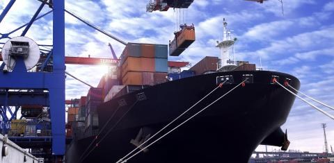 Международные морские перевозки больших грузов: преимущества и гарантия безопасности 