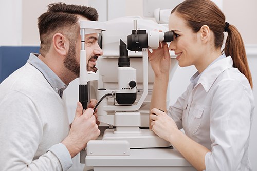 Диоптриметр для клиник и салонов оптики: что нужно знать о современном подходе