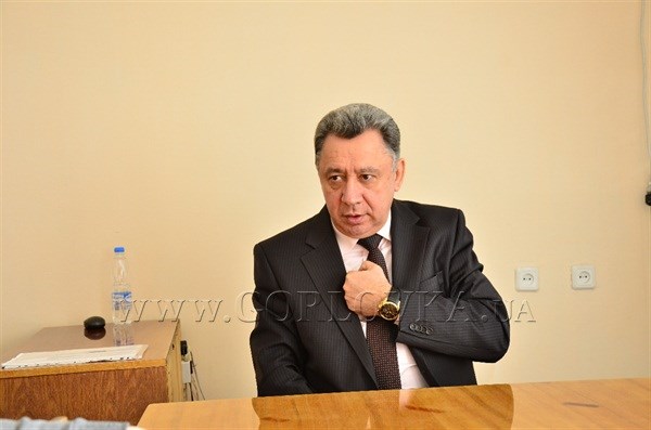 После ухода с должности секретаря горсовета Юрий Василенко признался, что видел находящегося в плену мэра Горловки и «никому бы не желал оказаться на его месте»