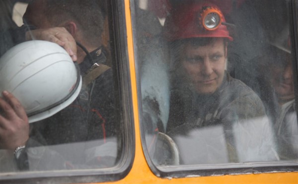 В Якутии трудоустроили две тысячи шахтеров из Донбасса - глава промышленного холдинга РФ