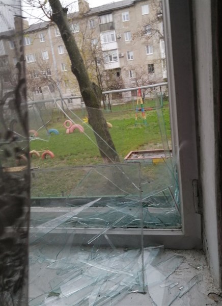В Горловке из-за ночного обстрела поврежден детский сад и дома по улице Остапенко (ФОТО)