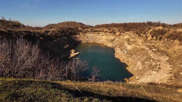 Горловский карьер в эфире: самые красивые виды в Горловке (ВИДЕО)