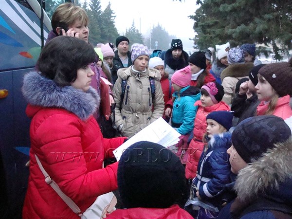 Горловские школьники побывали в аквапарке и планетарии Донецка 