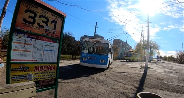 На троллейбусе по Горловке: блогер проехал в городском транспорте и показал город (ВИДЕО)
