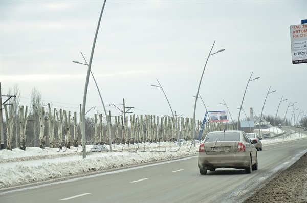 Въезд в Донецк со стороны Горловки «облысел» (фотофакт)