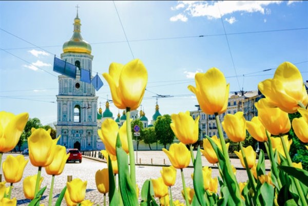 Як українцям безпечно увійти у весну після зими без тепла та світла