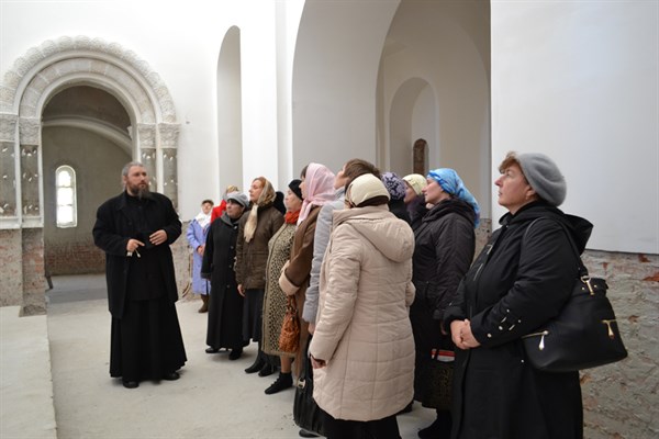 Учителя христианской этики Горловки посетили Святогорскую Лавру
