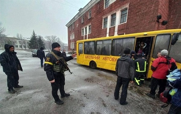 14 марта в Украине согласовано десять гуманитарных коридоров из Луганской и Киевской областей 