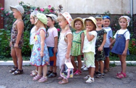 В Горловке каждый родитель может отслеживать, как продвигается очередь в детский сад 