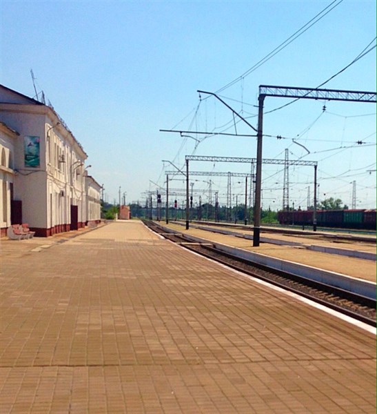 Как "русский мир" очистил Никитовский железнодорожный вокзал Горловки от людей и поездов (ФОТОФАКТ)