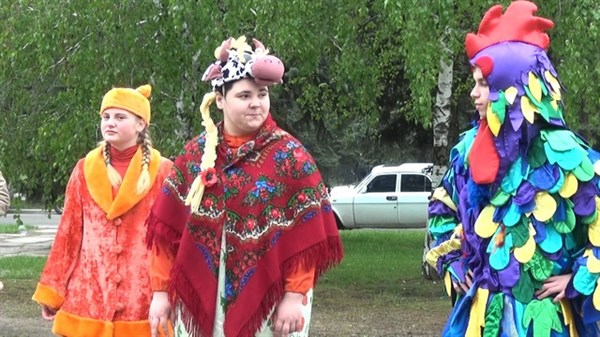 В Горловке отметили праздник первого мая и открыли парк Горькова