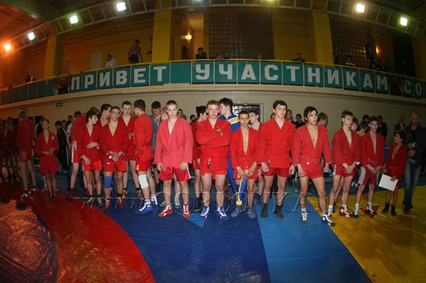 Первый день турнира по самбо памяти Валерия Чуканова: в копилке Горловки – 8 медалей