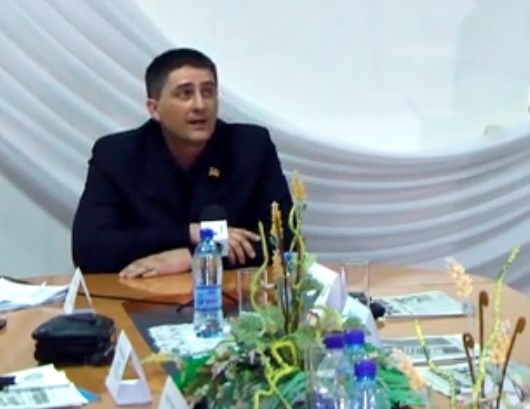 Почему в Горловке нет сопротивления действиям власти? Депутат Владимир Рыбак считает, что виноваты в этом «мудаки в руководстве оппозиции» (ВИДЕО)