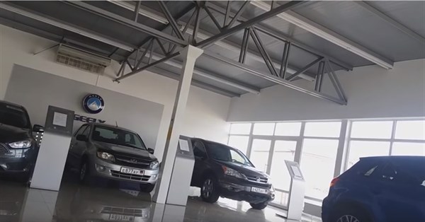 В Горловке с 2014 года появился первый автосалон по продаже машин из Европы. Вот цены