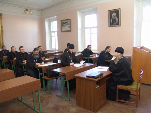 Горловские абитуриенты могут при желании поступить в духовные учебные заведения