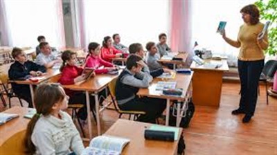 Школьники «ДНР» приступили к занятиям в школе: вот как они будут учиться 