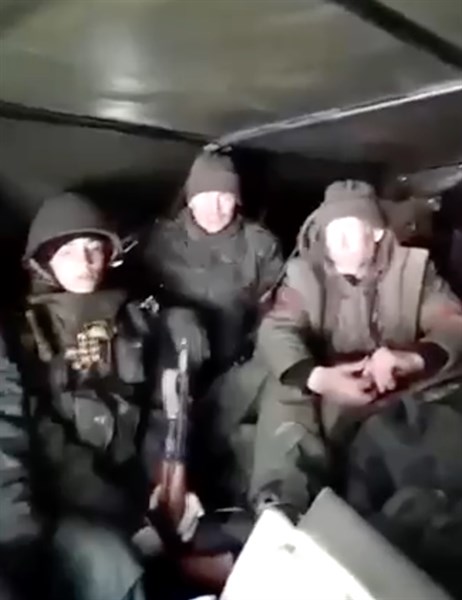 Группировка "ДНР" насильно мобилизовывает мужчин и отправляет безоружных воевать против Украины
