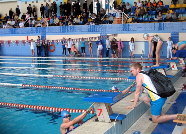 Горловский пловец-инвалид на международном турнире выполнил норматив «Кандидат в мастера спорта»