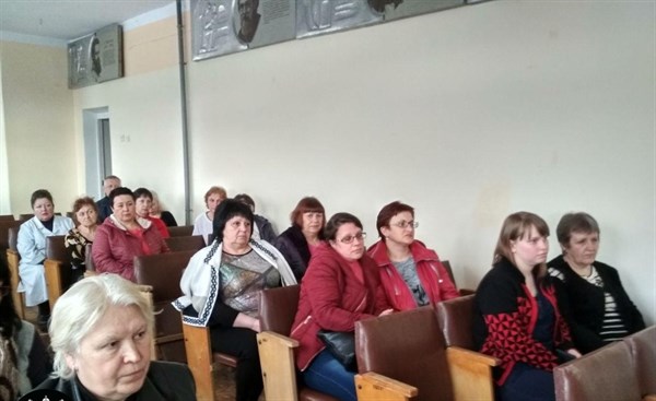В Горловке сотрудников больниц заставляют вступать в общественное движение "Донецкая Республика"