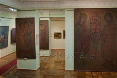 Самая большая коллекция картин Николая Рериха, находящая в Горловском художественном музее, может исчезнуть из-за боевых действий
