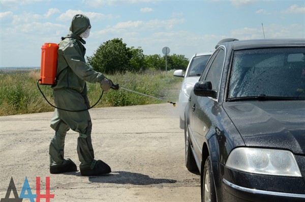 Вчера "ДНР" впустила на подконтрольную ей территорию только 20 автомобилей с людьми