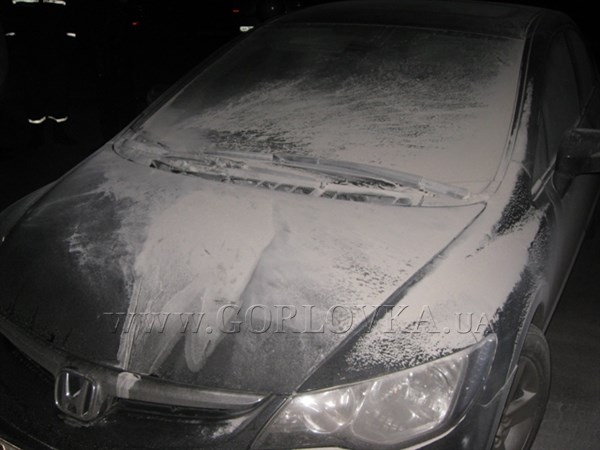 На стоянке возле исполкома неизвестные пытались спалить автомобиль заместителя мэра Горловки Вадима Исакова (ФОТО)