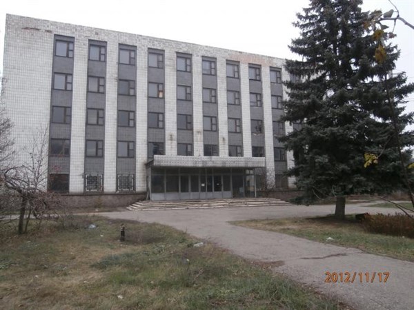 Вопрос на миллион: здание бывшего АБК шахты Кочегарка на налоговом аукционе выкупила компания Ахметова 