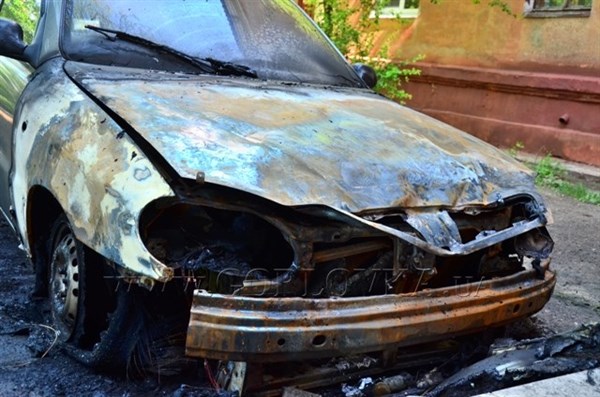 В милиции считают, что автомобиль горловского оппозиционера сгорел из-за короткого замыкания