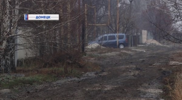 В Донецке прорвавшая канализация затопила агрофирму и частные дома. В этом обвинили Украину
