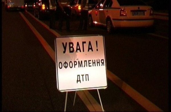 Горловчанин оказался под колесами черного «Фольксвагена» под мостами напротив Горловского управления УВД 