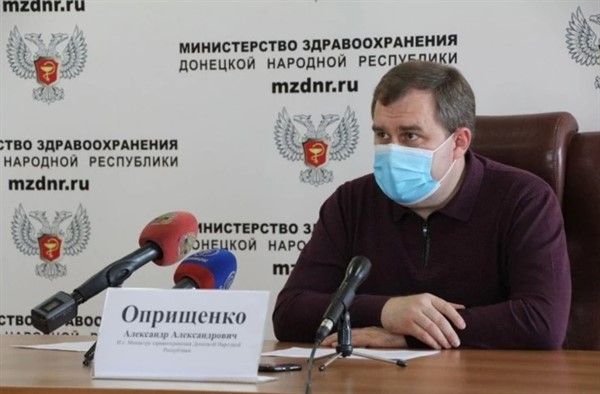 В больницы "ДНР" каждый день поступает на 10 больных с COVID-19 больше, чем выписывается 