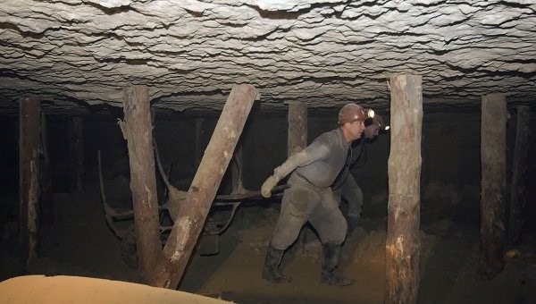 ЧП дня: из-за повреждения подстанции около сотни горловских шахтеров заблокированы под землей (ОБНОВЛЕНО)