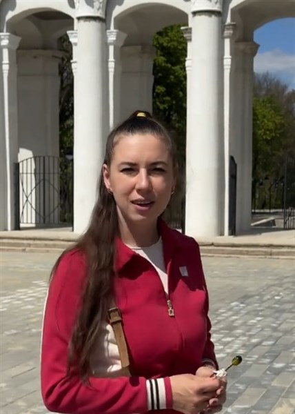 Блогерка показала, как проходит реконструкция парка Горького в Горловке (видео)