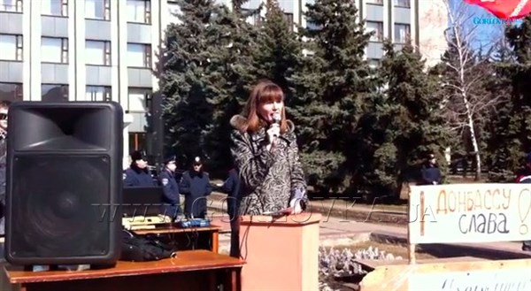 Резолюция третьего по счету митинга в Горловке: от местных депутатов требуют никого не признавать из новой власти (ВИДЕО)