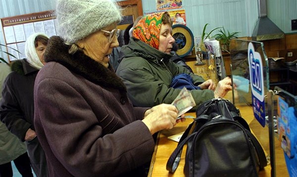 Украинским пенсионерам проиндексируют пенсии. Они получат на 500 гривен больше - вот когда