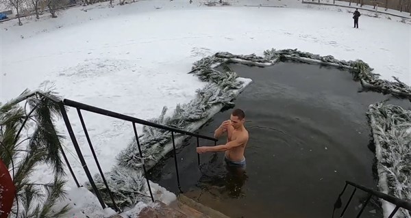 Крещение в Горловке 19 января: как это было - 7 видео разных лет 