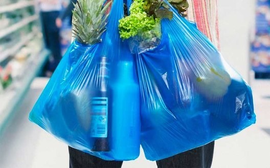 С завтрашнего дня в Украине подорожают пластиковые пакеты