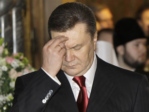 По многочисленным просьбам митингующих Виктор Янукович решил посетить Горловку. Ожидаем его на Пасху
