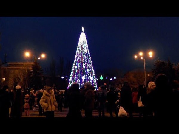 В Горловке 24 декабря торжественно откроют главную новогоднюю елку 