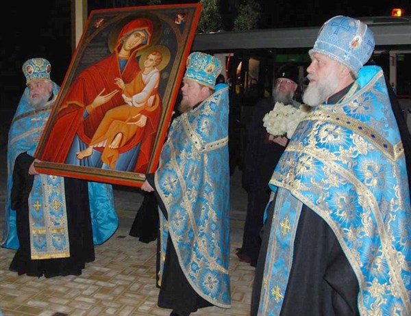 Икона Божией Матери "Скоропослушница" с Афона прибыла в Горловскую епархию (Фото) 