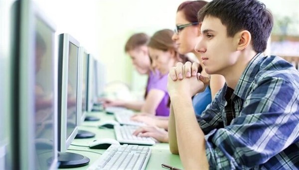 Увага, вступники! Почалась реєстрація на участь у НМТ, яка триватиме до 2 квітня. Інструкція