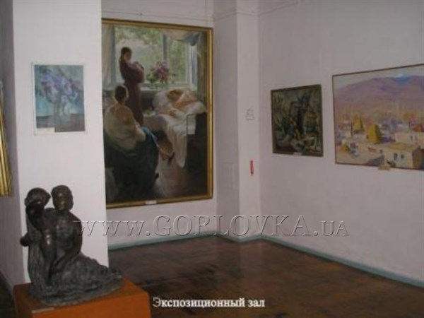 Горловский художественный музей в опасности. Редчайшие коллекции живописи могут пострадать из-за обстрелов