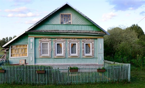 В Украине стартует программа обеспечения переселенцев жильем в селах