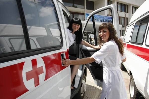Горловских врачей «скорой помощи» вскоре вооружат электрошокерами и газовыми баллончиками 