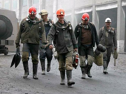 В Горловке избавляются от шахтеров: им предлагают ехать трудоустраиваться в Россию