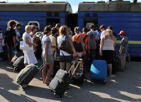Переселенцы возвращаются на места своего постоянного проживания - Минсоцполитики Украины