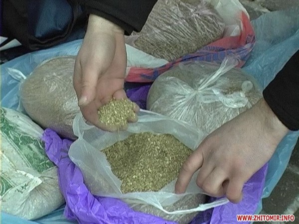 В Горловке задержали наркосбытчиков, продававших в течение года "ширку" только проверенным клиентам 