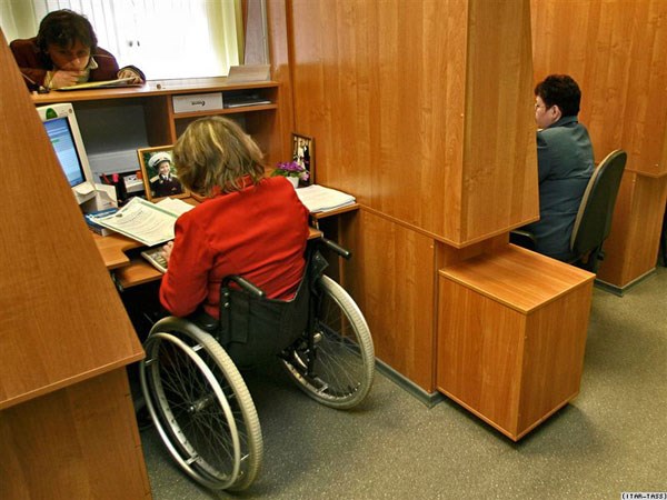 Вакансий нет: горловские работодатели не горят желанием трудоустраивать инвалидов, хотя по закону должны