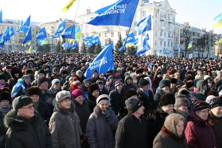 Горловчане вернулись из Киева, где вчера митинговали против попыток экстремистов захватить власть в Украине